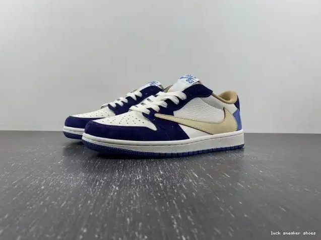 LUCY TRAVIS 1 X JORDAN SCOTT CUSTOM AIR DM7866-808 0524
